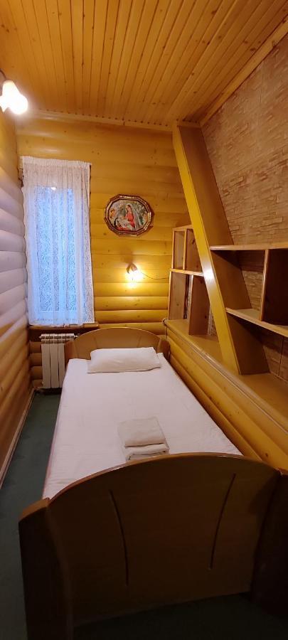 Hotel Лелеч Tatarów Zewnętrze zdjęcie
