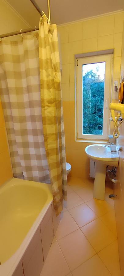 Hotel Лелеч Tatarów Zewnętrze zdjęcie